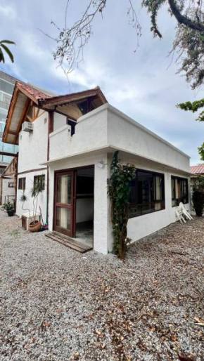 Casa aconchegante proximo á praia do campeche